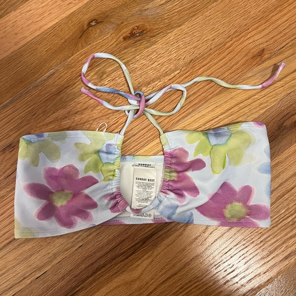 NWOT Aritzia Sunday Best Cora Halter Top/Floral Bralette